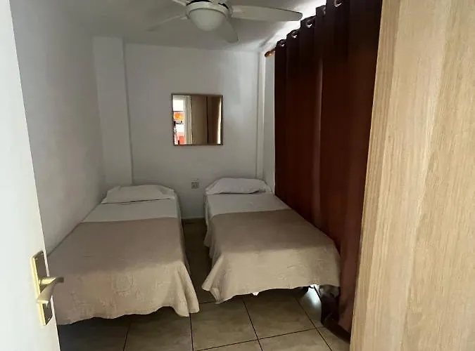 アパート Garden City, San Eugenio アデヘ