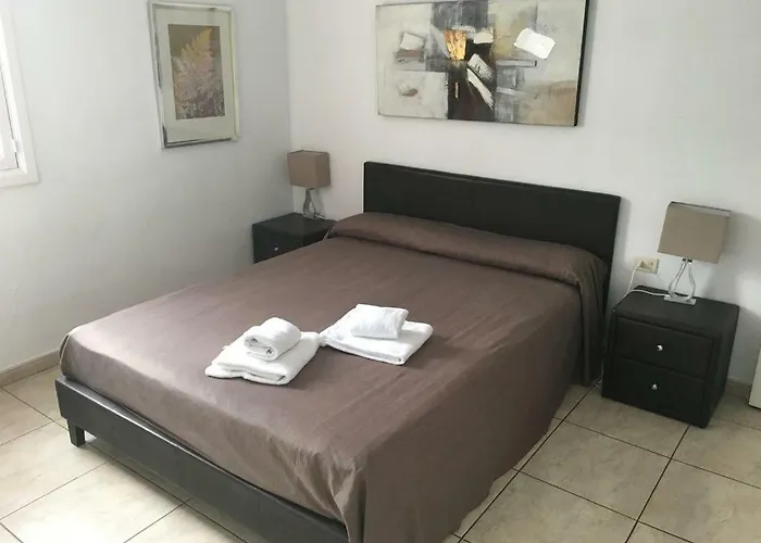 Garden City, San Eugenio アパート アデヘ